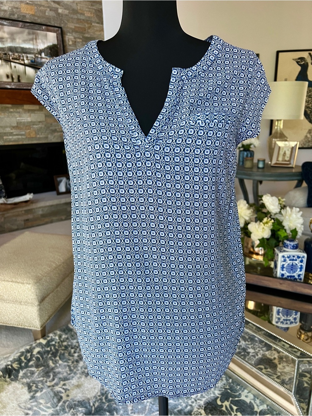 Jones New York Navy & White Printed V-Neck Cap Sleeve Blouse